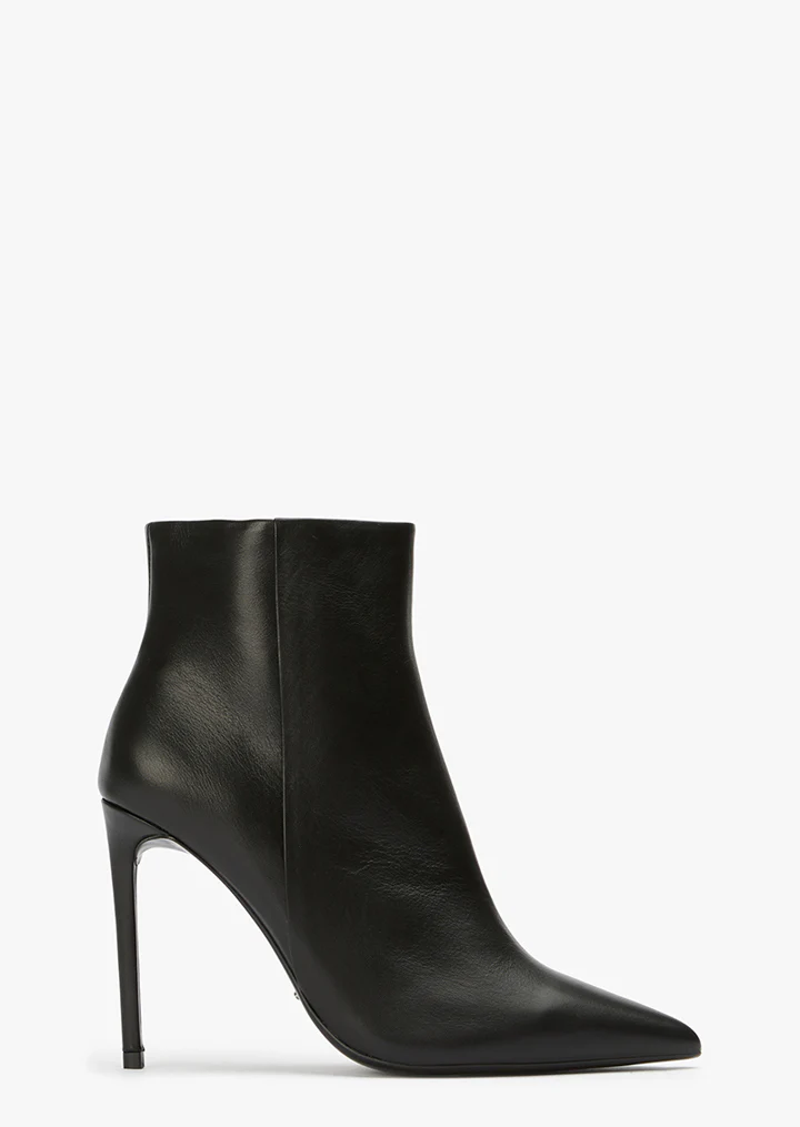 Amar Black Venice
