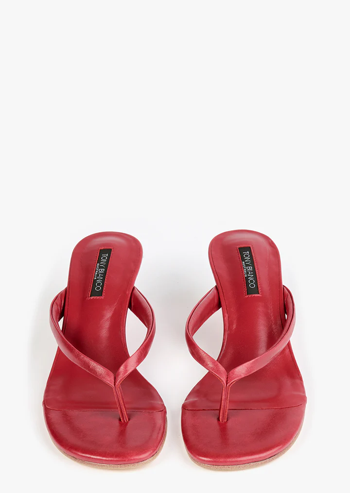 Edgy Scarlet Vintage - Image 2