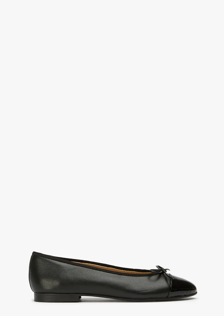 Robyn Black Nappa/Black